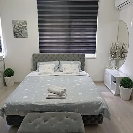 Stan U Centru Sida 2 Апартаменты *